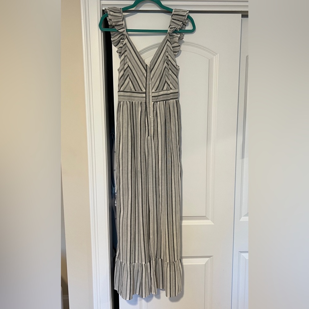 Windsor grey and white jumpsuit size small